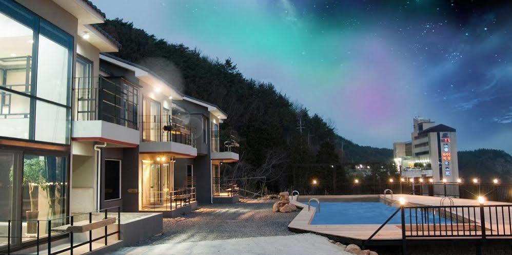 Aria Pension Namhae Exterior photo